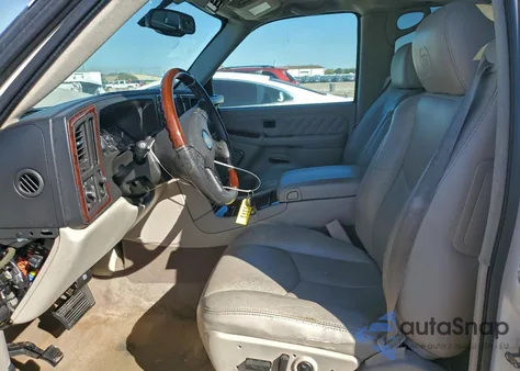 2005 Cadillac Escalade Esv from USA, damaged, VIN 3GYFK66N35G232227